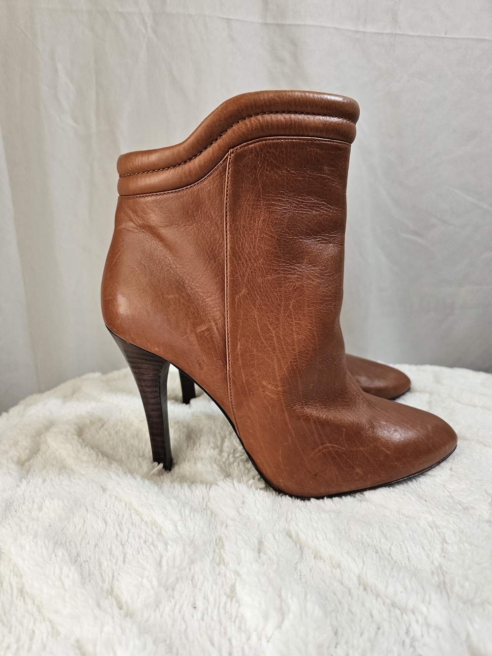 Barbara Bui Vintage Cognac Brown Leather Padded Cuff Stiletto Ankle Booties